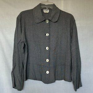 Clio Black & White Top w/Mother of Pearl Buttons, size S